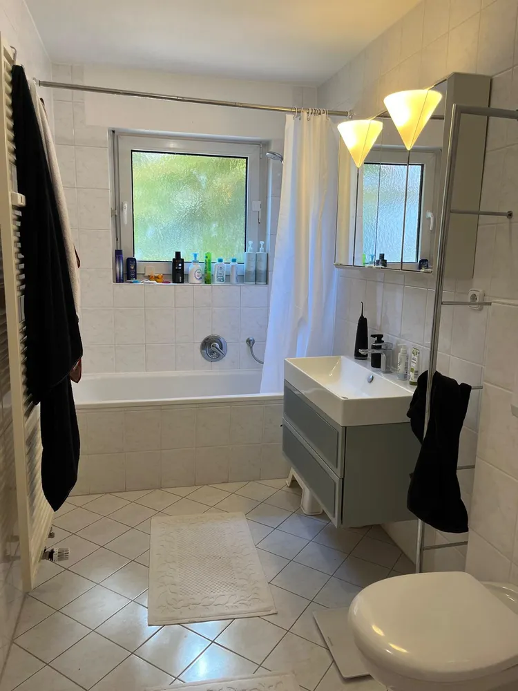 5 Zimmer Wohnung mit 142 m² in Frankfurt am Main – Bild 3