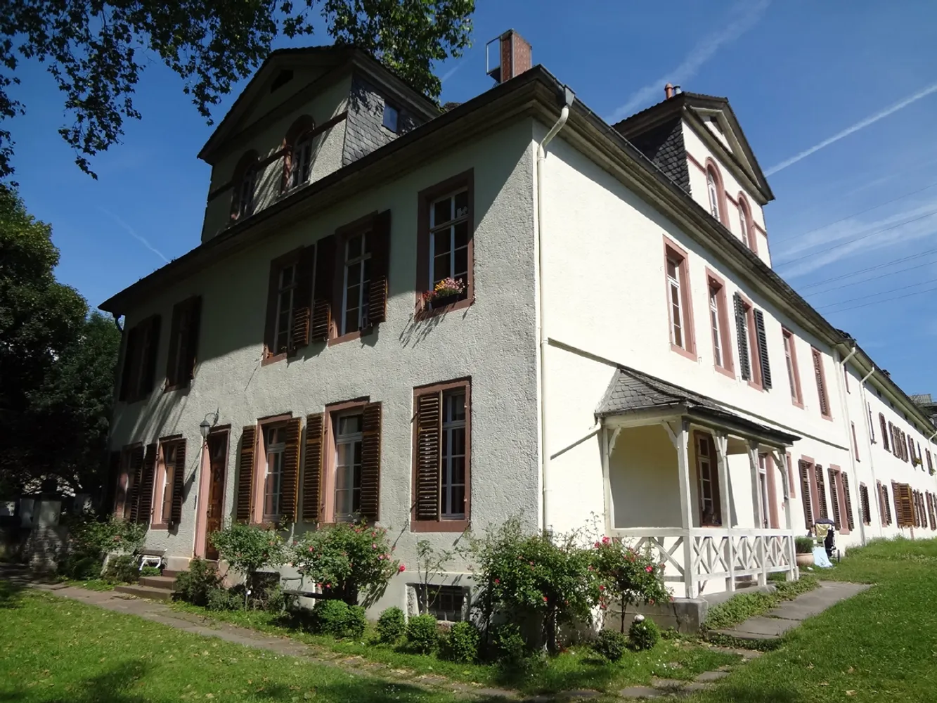 3 Zimmer Wohnung mit 123 m² in Wiesbaden – Bild 1