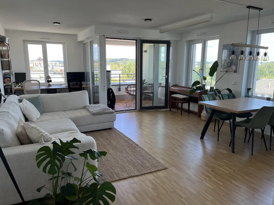 2 Zimmer Wohnung mit 77 m² in Regensburg – Bild 1