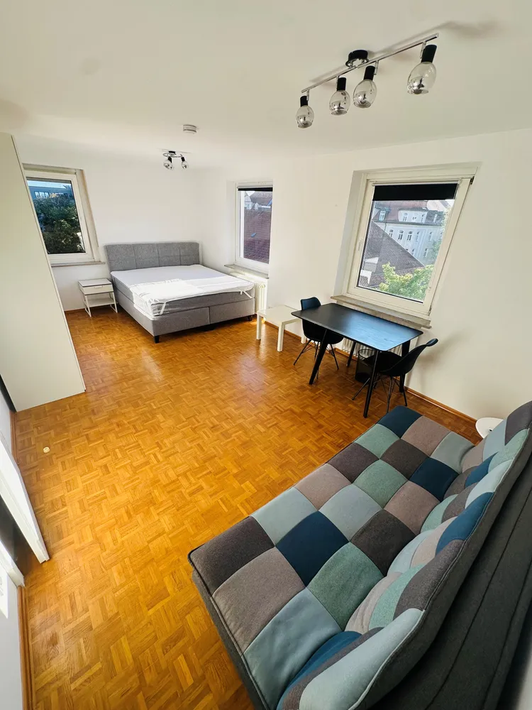 3 room apartment with 90 m² in Munich – Photo 2