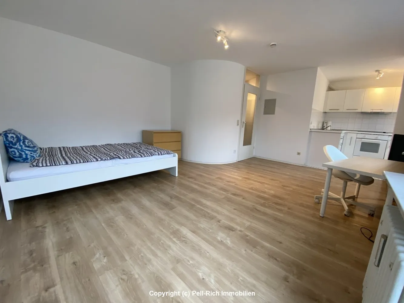 1 Zimmer Wohnung mit 35 m² in Karlsruhe – Bild 2