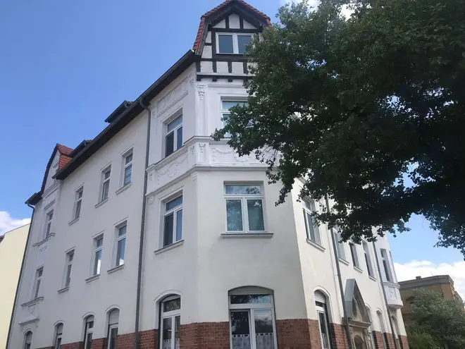 4 Zimmer Wohnung mit 94 m² in Halle (Saale) – Bild 2