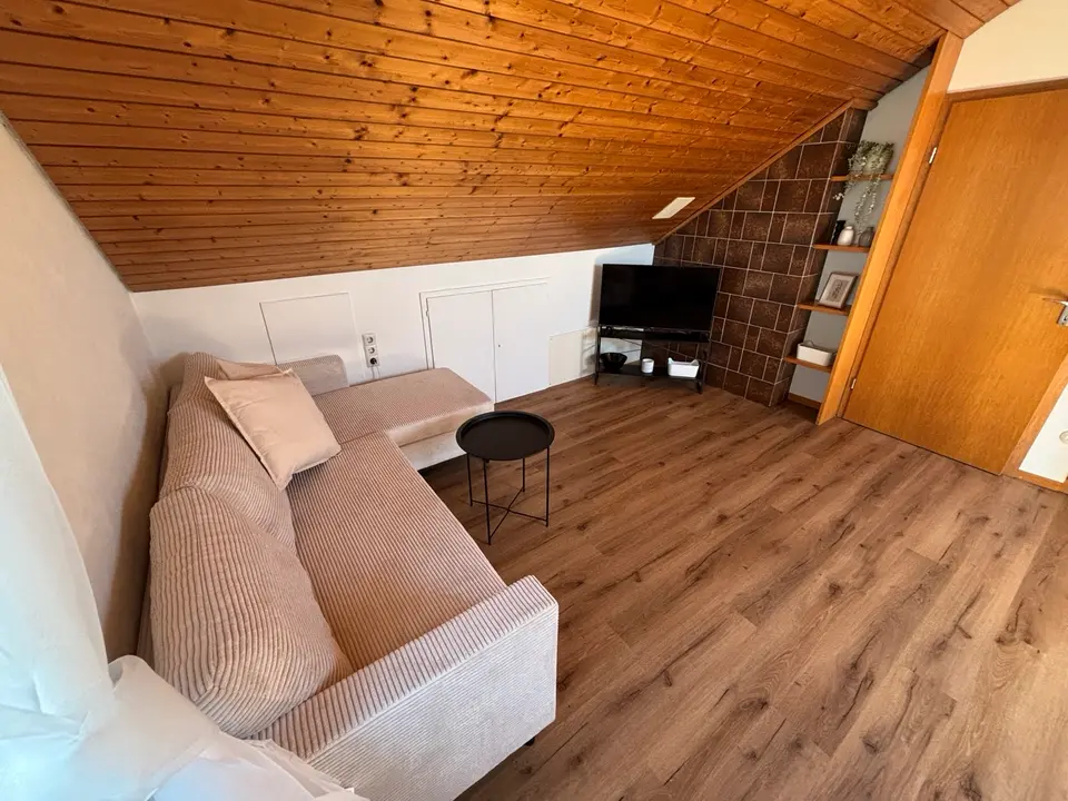 WG-Zimmer mit 40 m² in Herrenberg – Bild 1