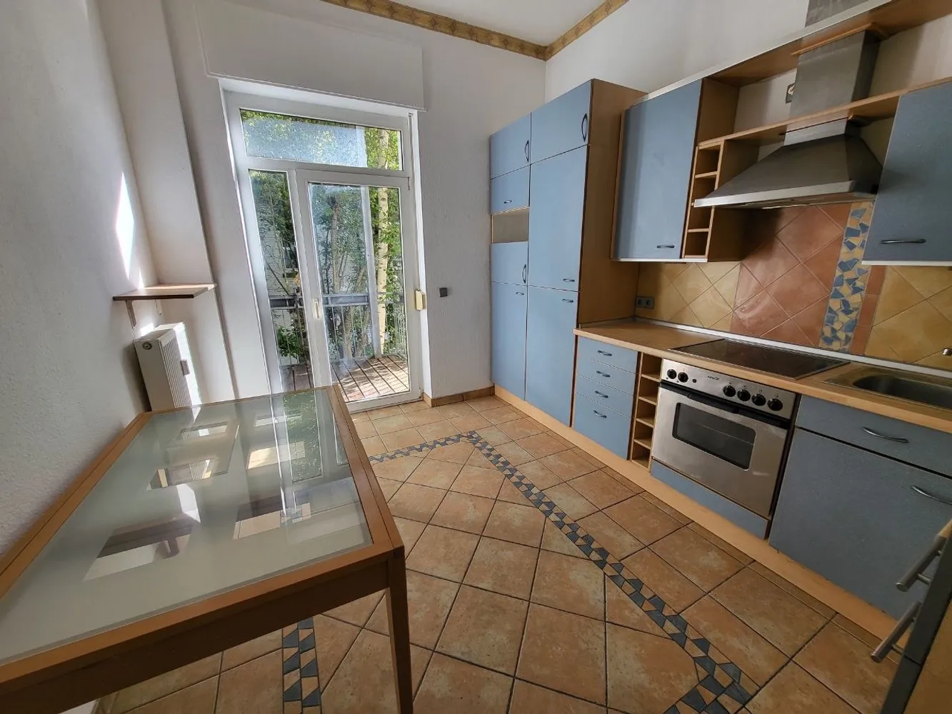 3 Zimmer Wohnung mit 76 m² in Karlsruhe – Bild 2