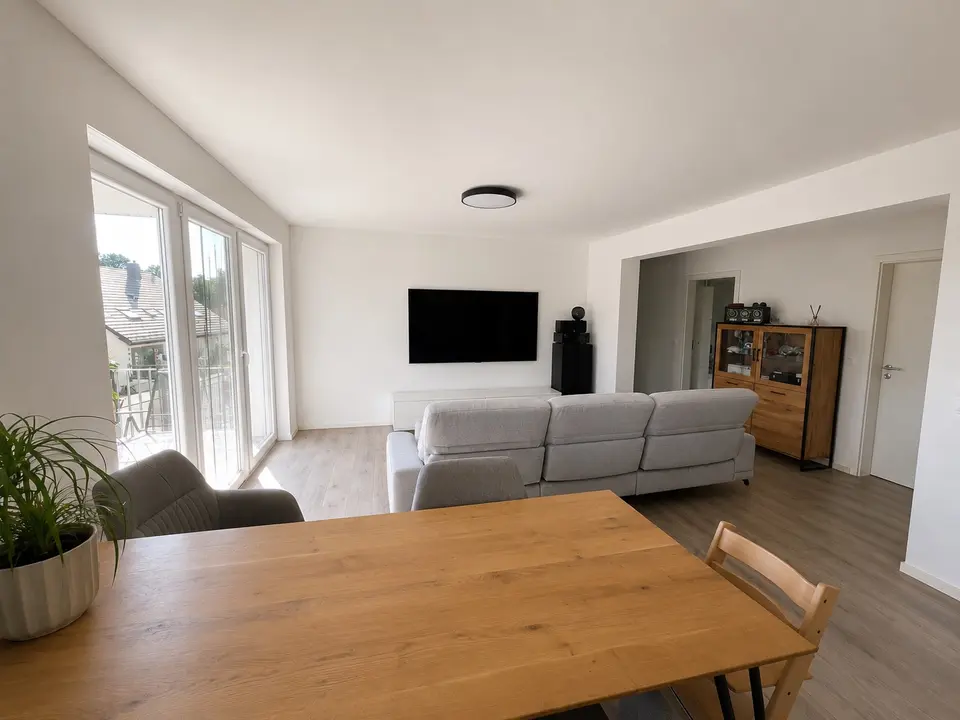 3 Zimmer Wohnung mit 90 m² in Saarbrücken – Bild 3