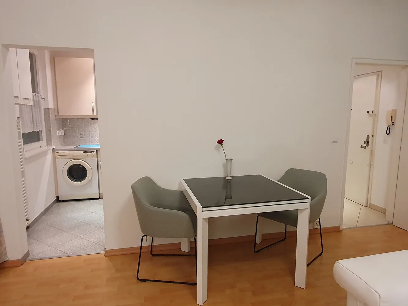 2 Zimmer Wohnung mit 44 m² in Berlin – Bild 1