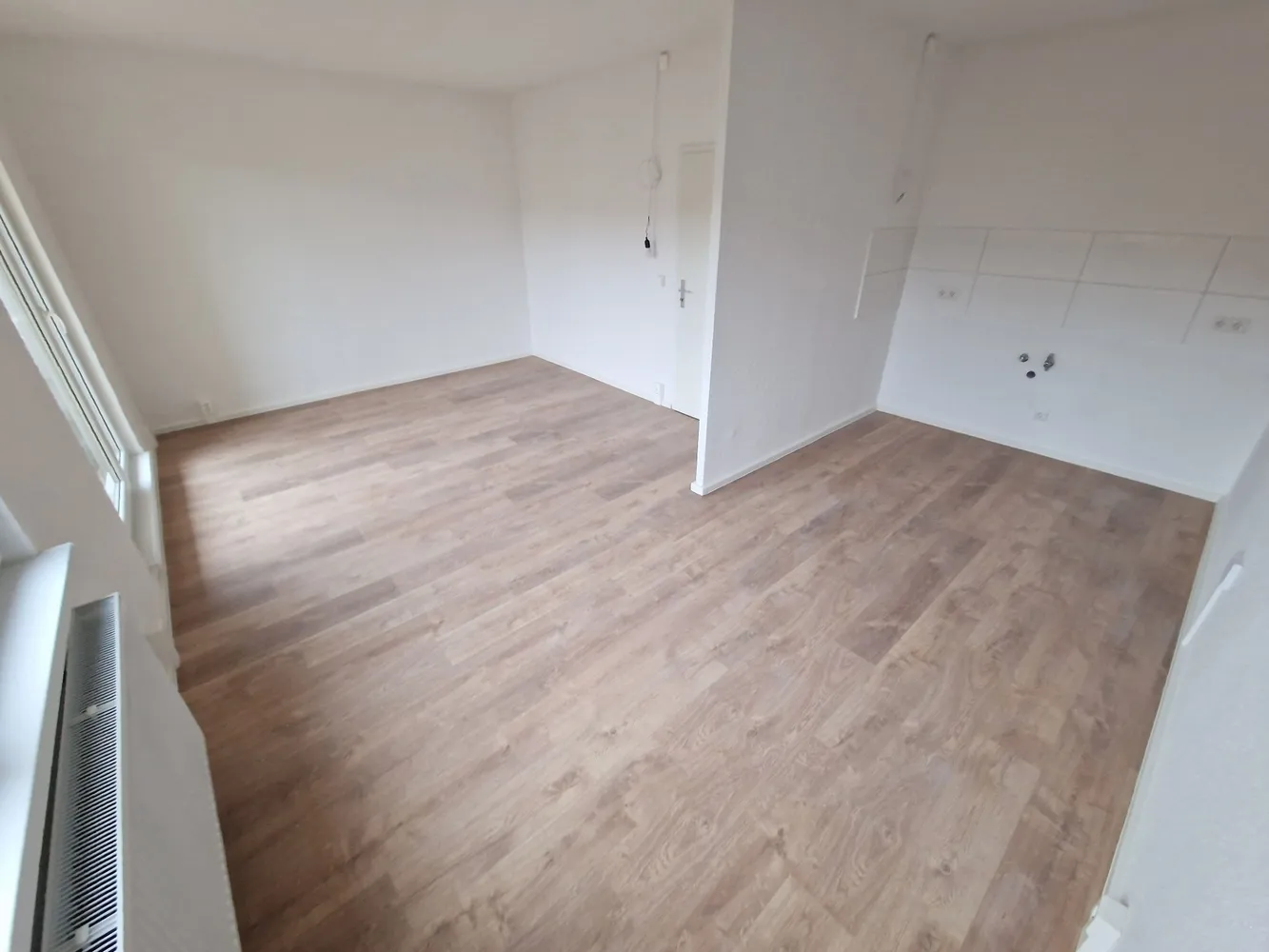 5 Zimmer Wohnung mit 81 m² in Halle (Saale) – Bild 1