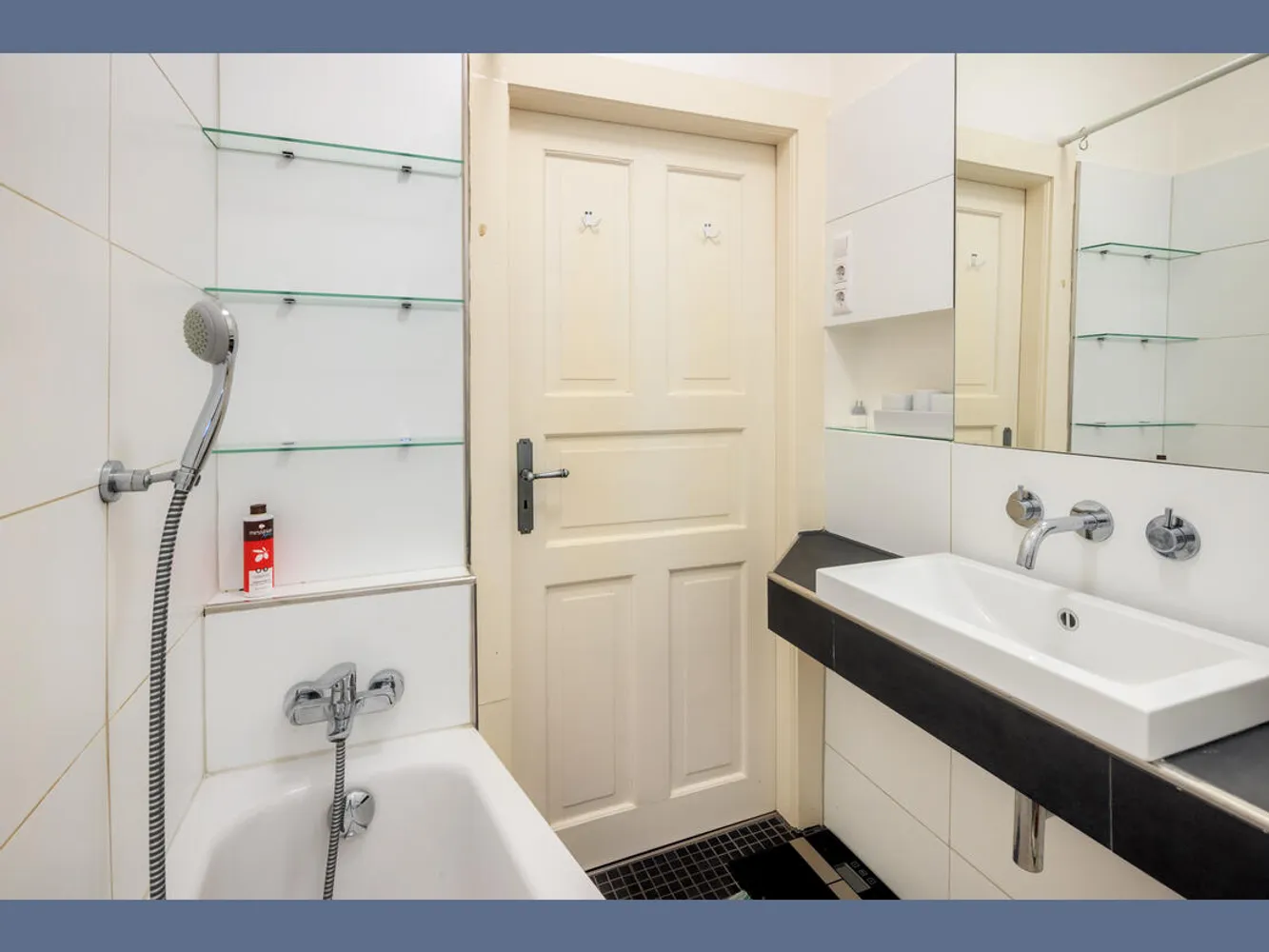 3 room apartment with 90 m² in Munich – Photo 12