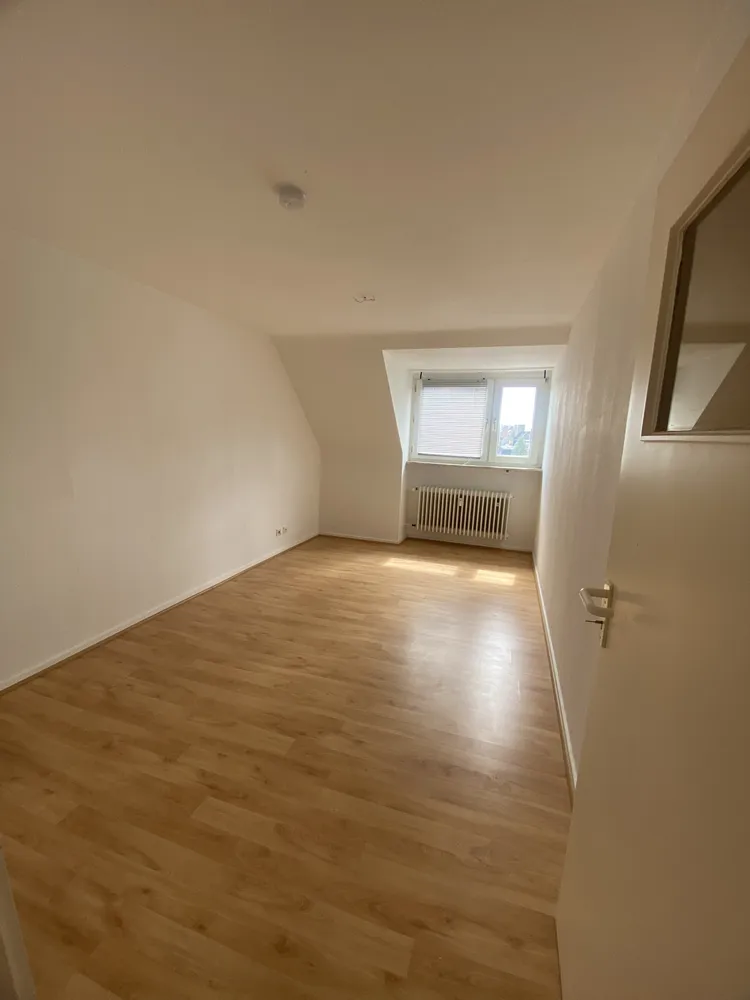 3 Zimmer Wohnung mit 78 m² in Düsseldorf – Bild 4
