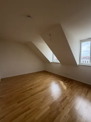 4 Zimmer Wohnung mit 132 m² in Dresden – Bild 4