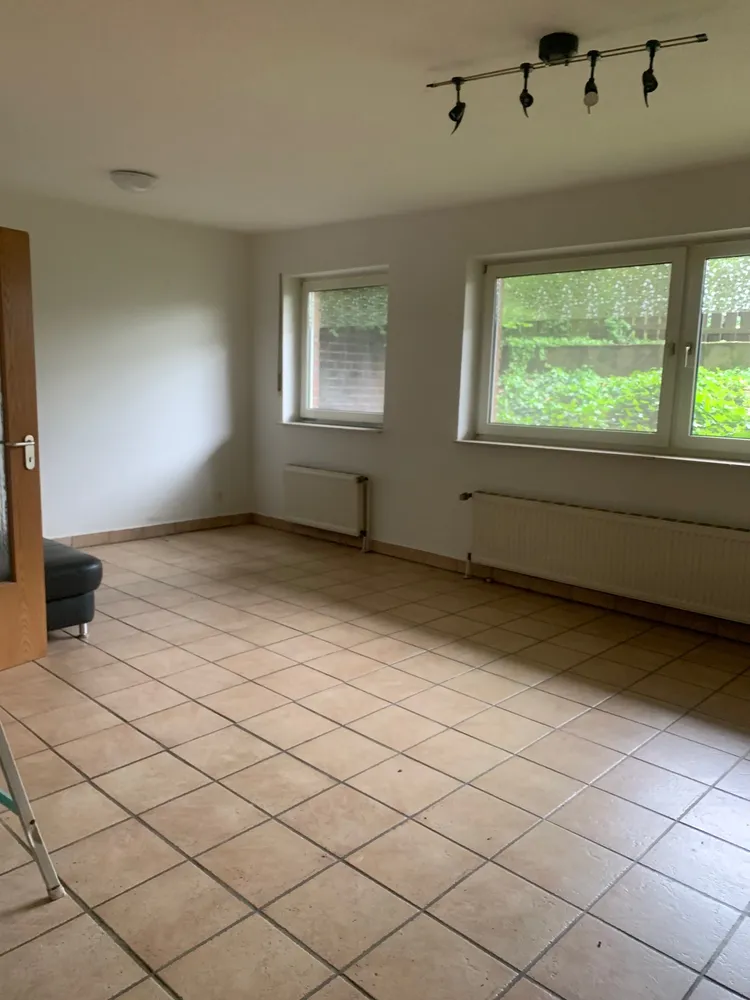3 Zimmer Wohnung mit 65 m² in Grevenbroich – Bild 2