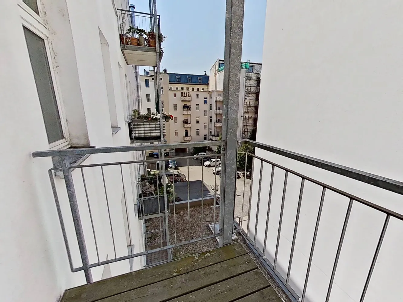 3 Zimmer Wohnung mit 105 m² in Magdeburg – Bild 2