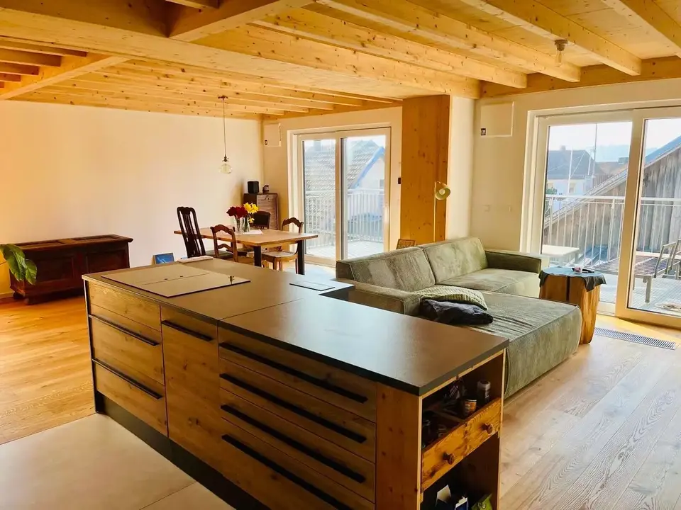 2 Zimmer Wohnung mit 64 m² in Regensburg – Bild 1