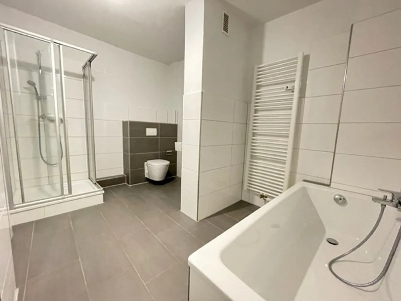 3 Zimmer Wohnung mit 80 m² in Mülheim an der Ruhr – Bild 2