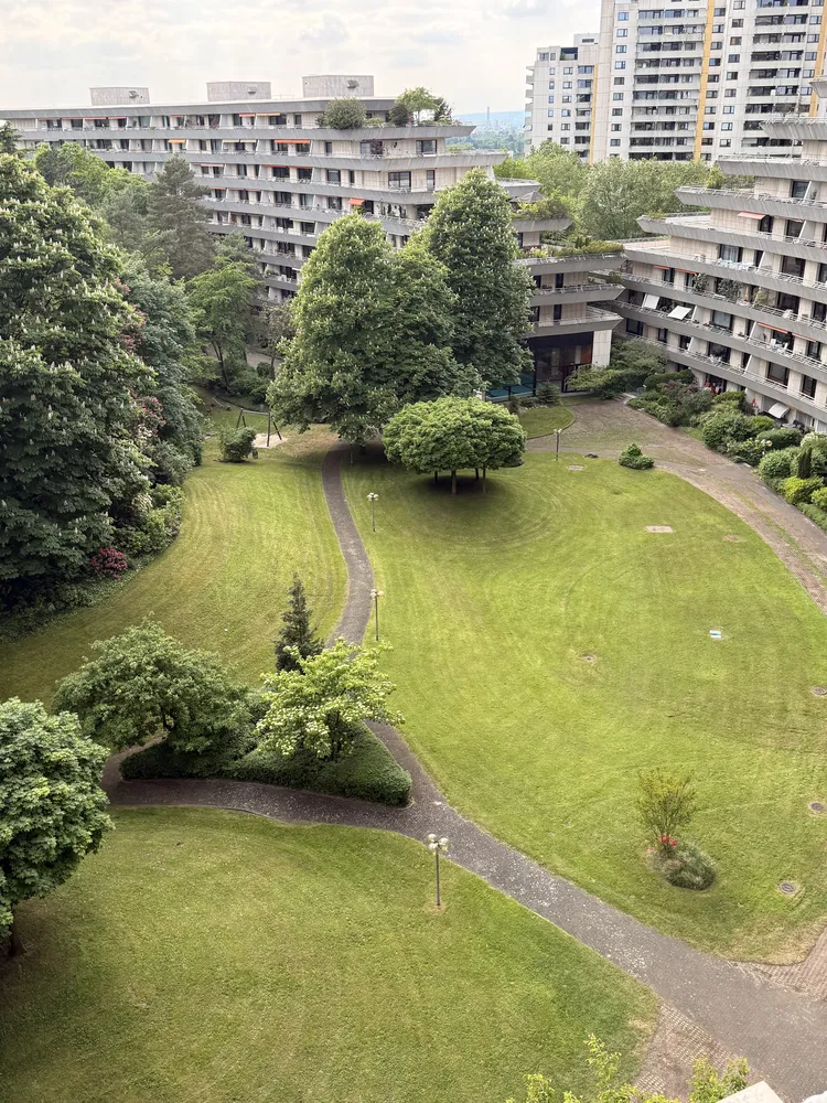 3 Zimmer Wohnung mit 90 m² in Frankfurt am Main – Bild 2