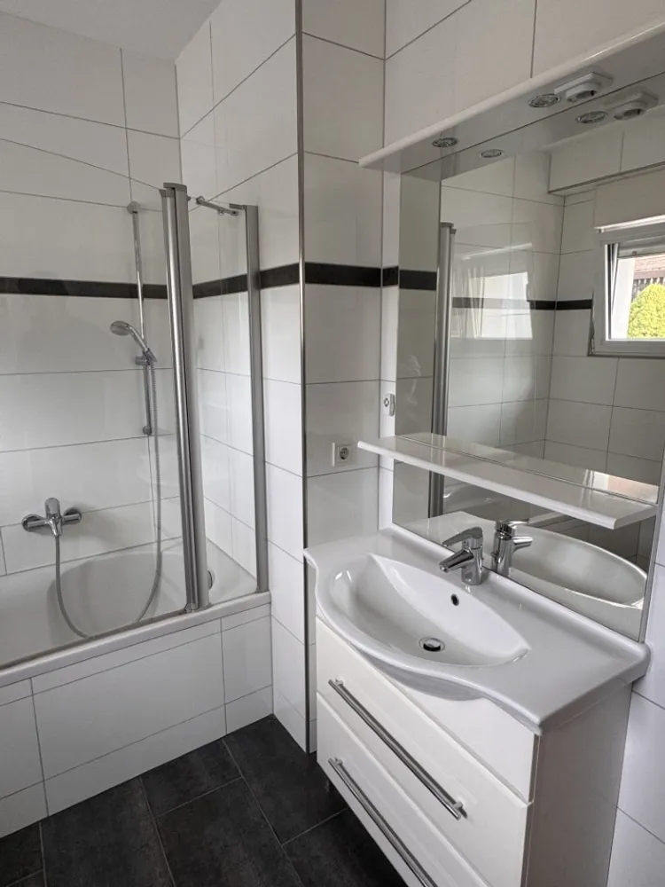 3 Zimmer Wohnung mit 72 m² in Hürth – Bild 1