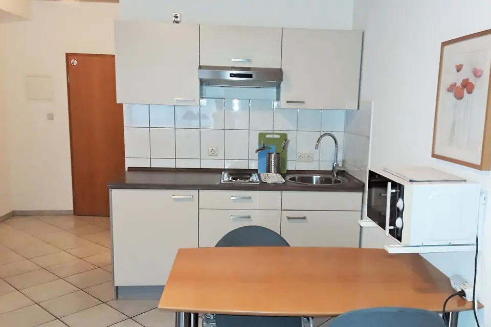 Shared room with 28 m² in Stuttgart – Photo 3
