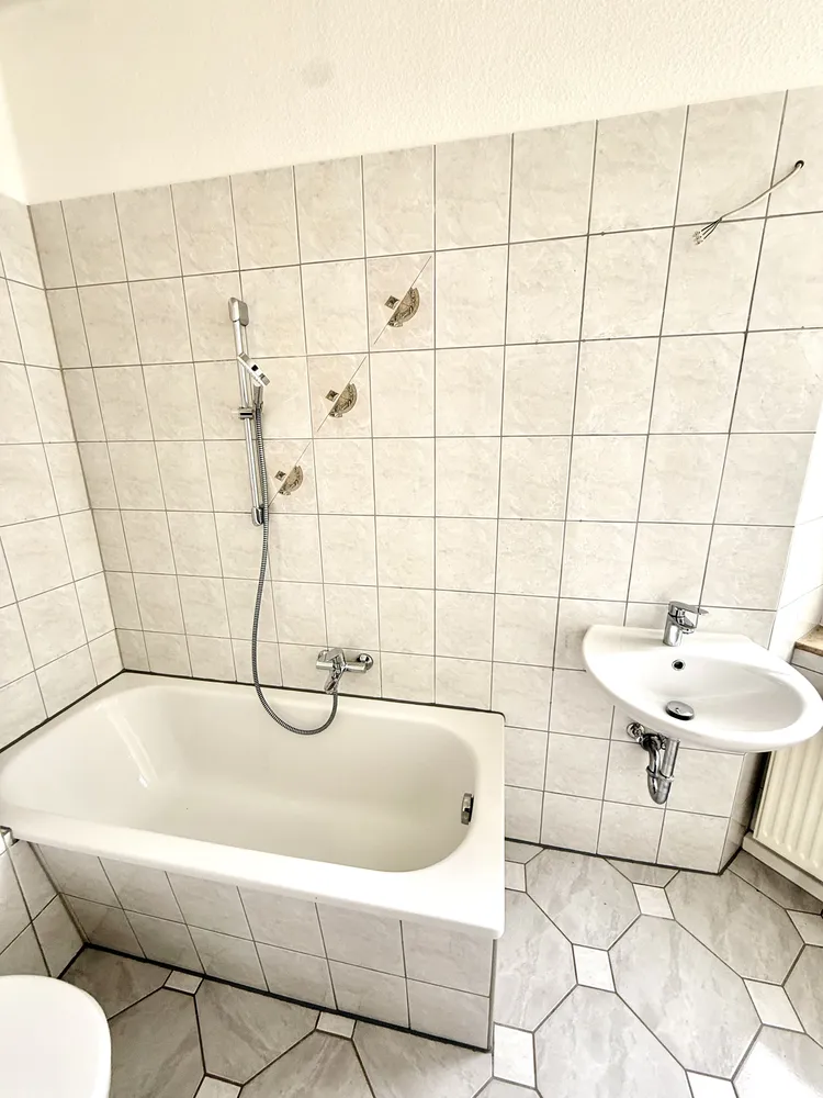 1 Zimmer Wohnung mit 40 m² in Halle (Saale) – Bild 12