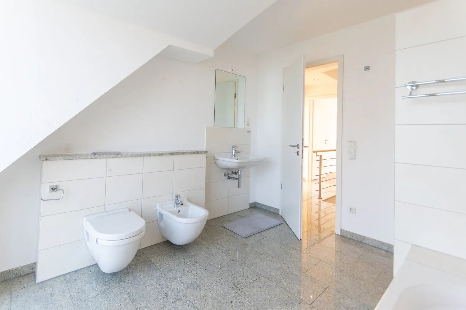 5 Zimmer Haus mit 250 m² in Neuss – Bild 4