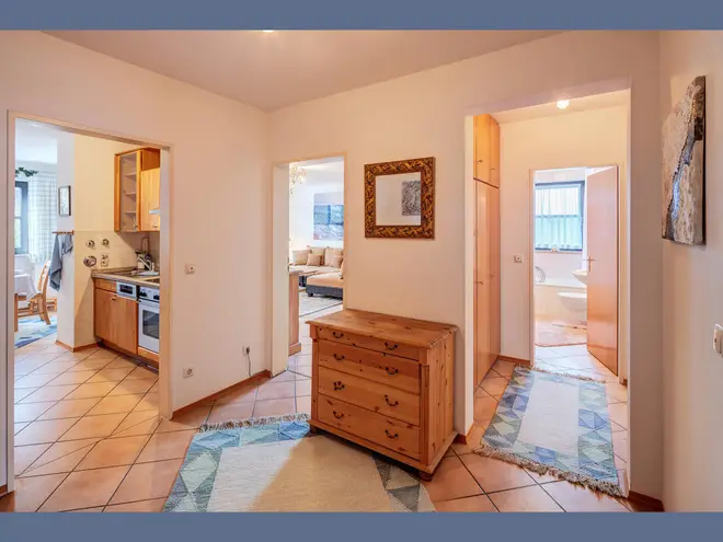 4 Zimmer Wohnung mit 80 m² in München – Bild 11