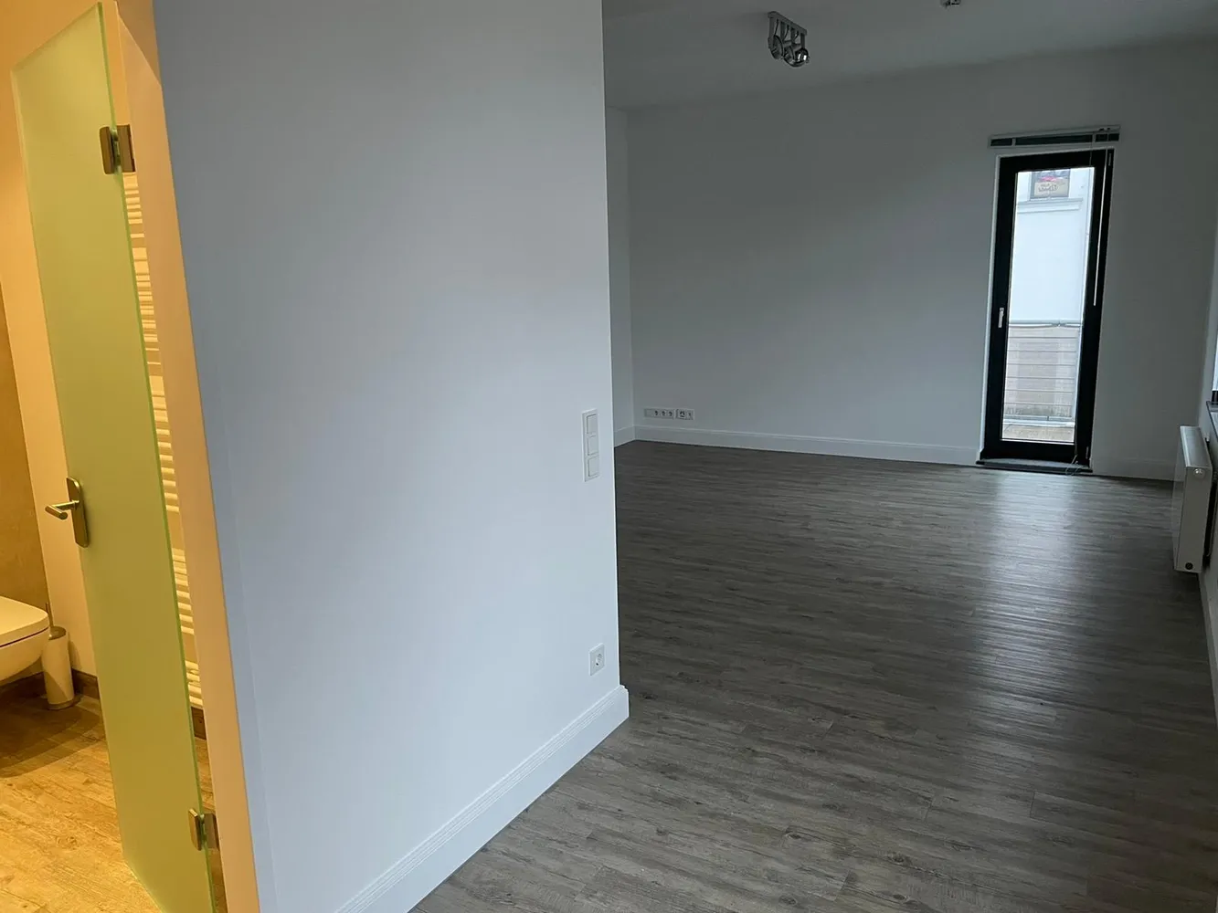 1 Zimmer Wohnung mit 30 m² in Düsseldorf – Bild 2
