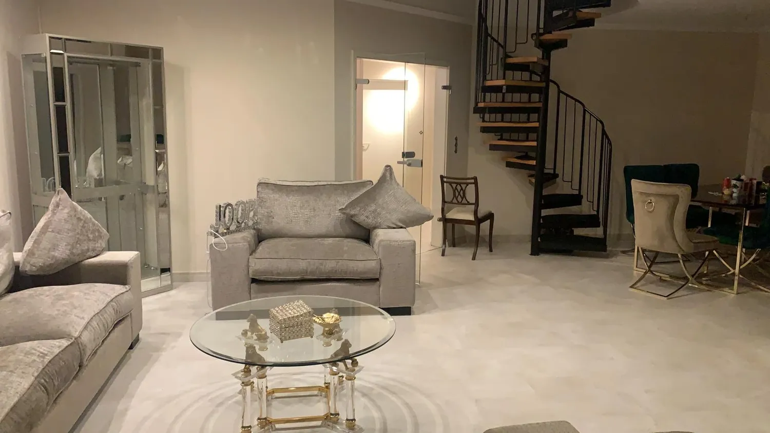 4 Zimmer Wohnung mit 101 m² in Hilden – Bild 1