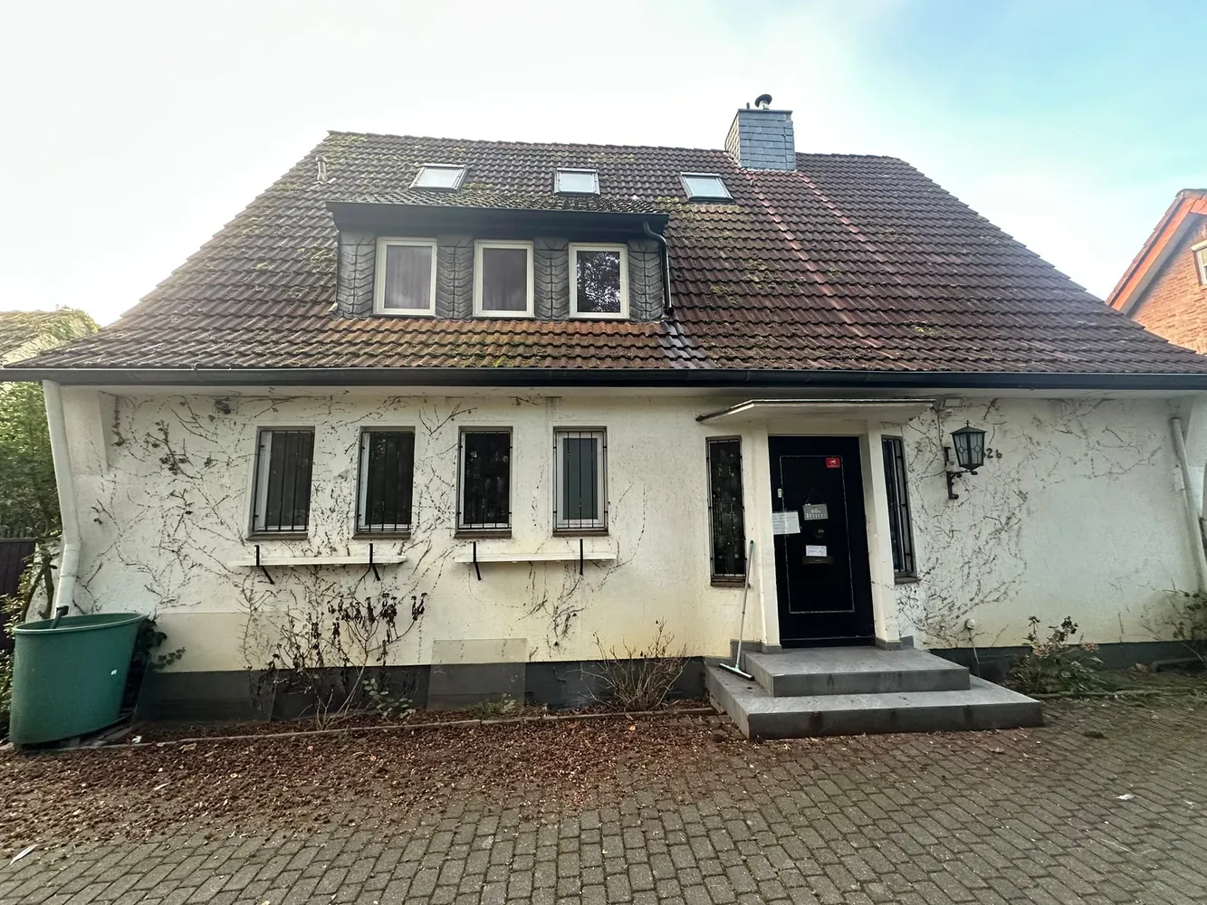 7 Zimmer Haus mit 230 m² in Düsseldorf – Bild 1