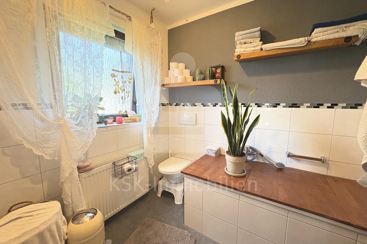 2 Zimmer Wohnung mit 72 m² in Siegburg – Bild 3