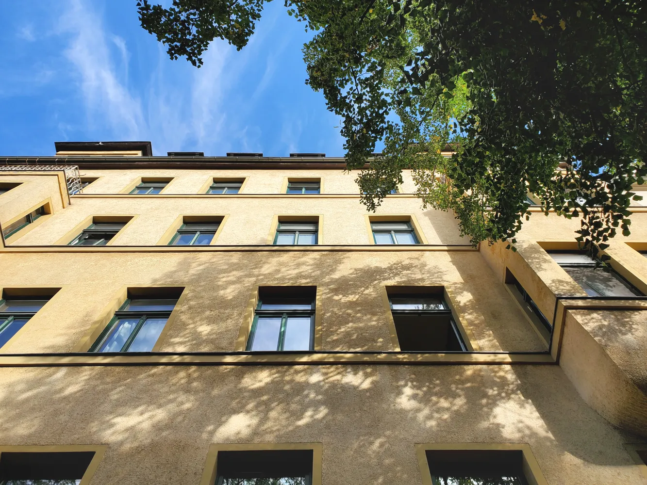 2 Zimmer Wohnung mit 81 m² in Halle (Saale) – Bild 3