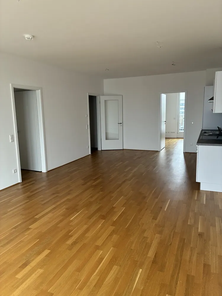 4 Zimmer Wohnung mit 111 m² in München – Bild 3