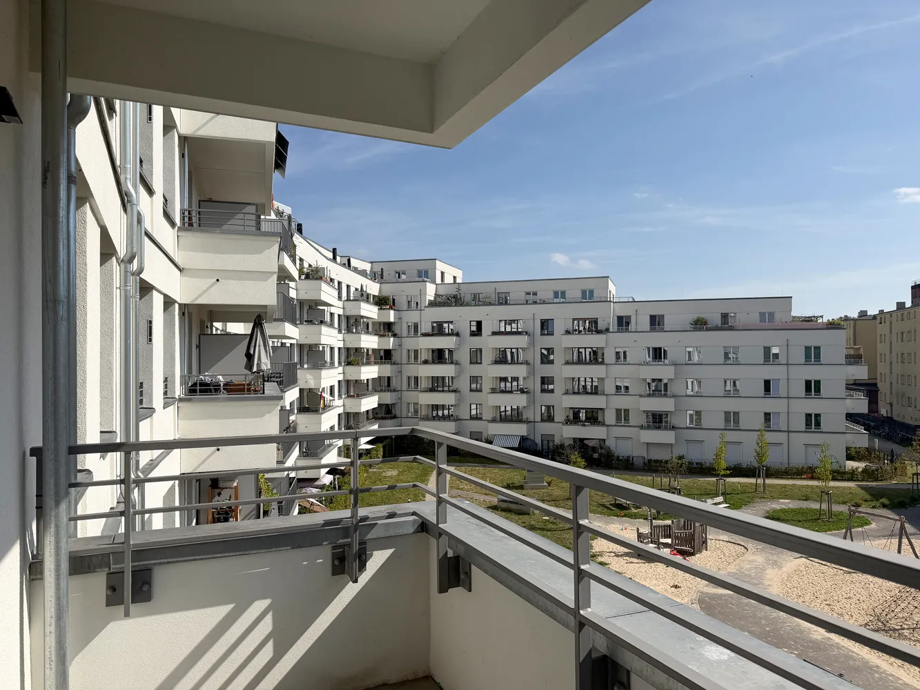 4 Zimmer Wohnung mit 105 m² in Berlin – Bild 5