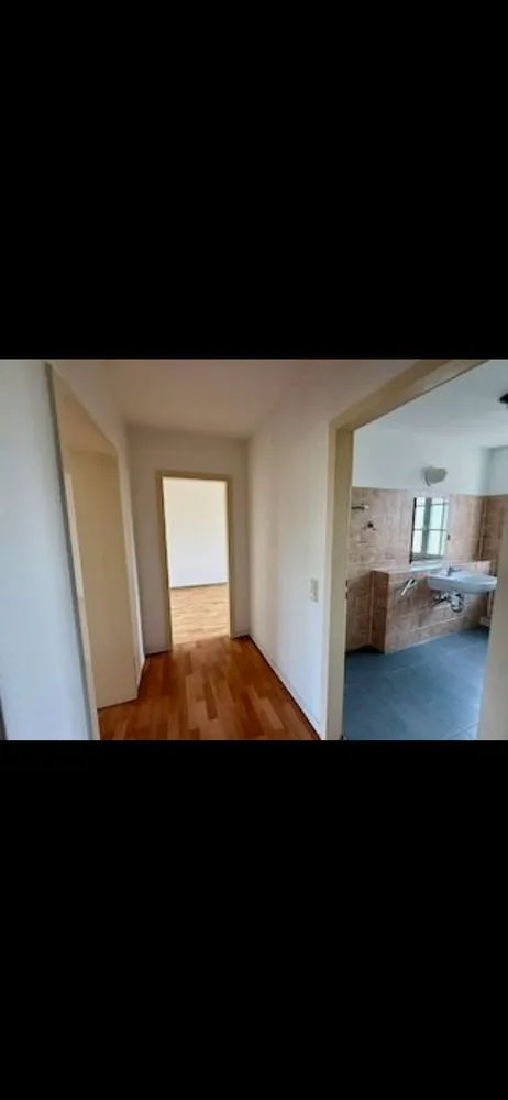 4 Zimmer Wohnung mit 84 m² in Duisburg – Bild 2