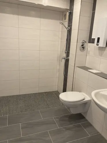 4 Zimmer Wohnung mit 98 m² in Düsseldorf – Bild 3