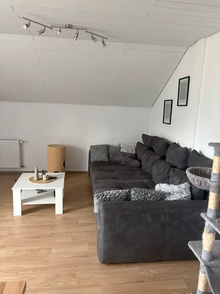 3 Zimmer Wohnung mit 90 m² in Hof – Bild 1