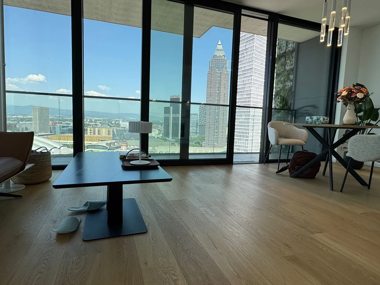 2 Zimmer Wohnung mit 62 m² in Frankfurt am Main – Bild 2