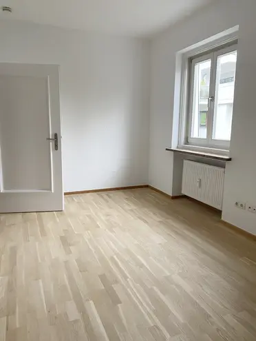 4 Zimmer Wohnung mit 131 m² in München – Bild 9