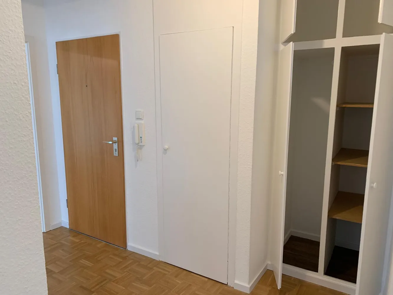 2 Zimmer Wohnung mit 57 m² in Düsseldorf – Bild 2