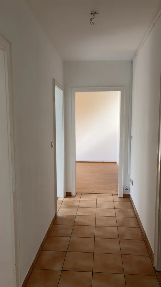 3 Zimmer Wohnung mit 75 m² in Wiesbaden – Bild 2