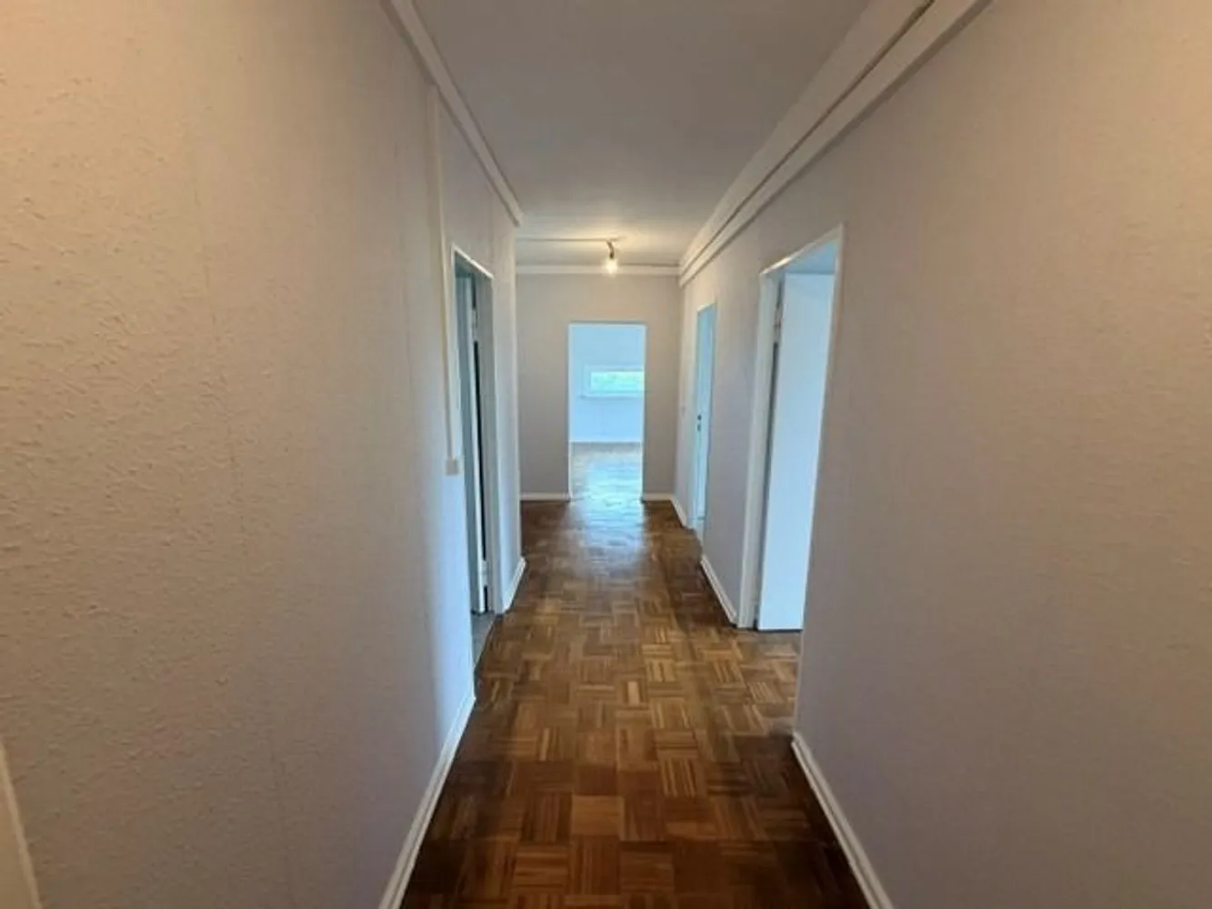 2 Zimmer Wohnung mit 77 m² in Berlin – Bild 5