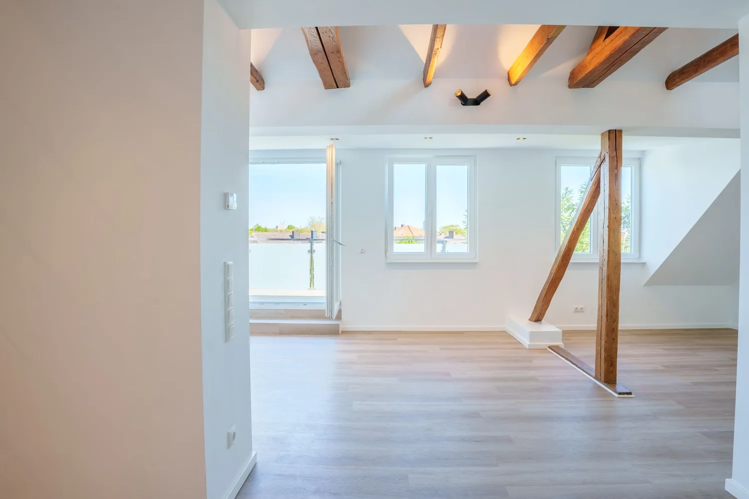 2 Zimmer Wohnung mit 125 m² in Essen – Bild 2