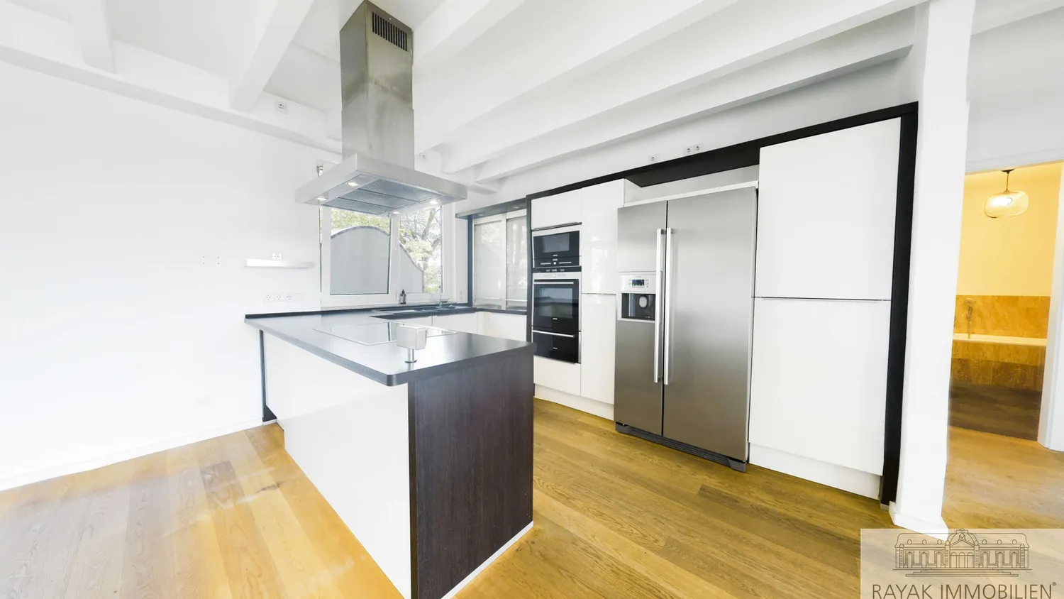 5 Zimmer Wohnung mit 125 m² in Düsseldorf – Bild 4
