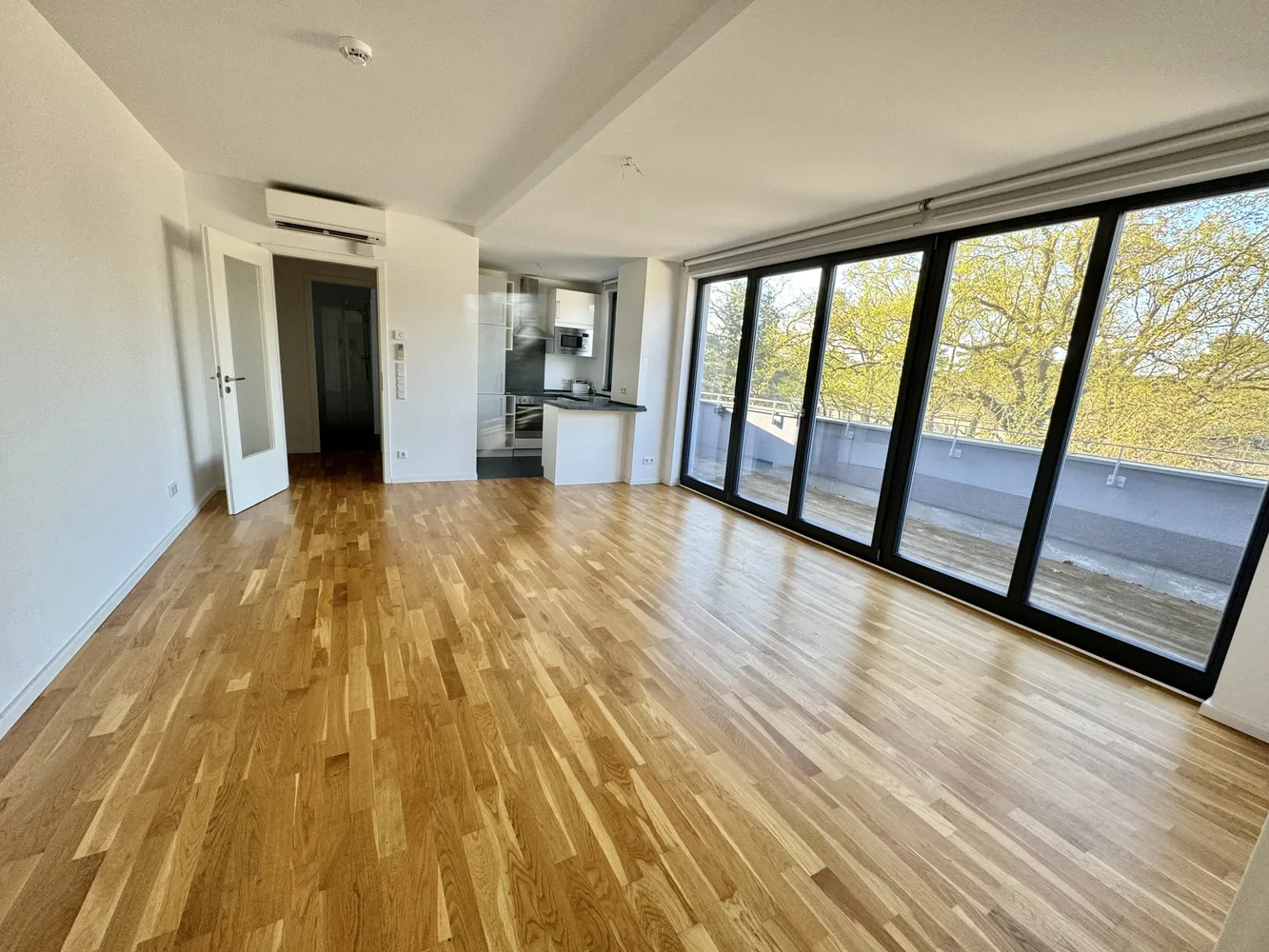 2 Zimmer Wohnung mit 60 m² in Berlin – Bild 6
