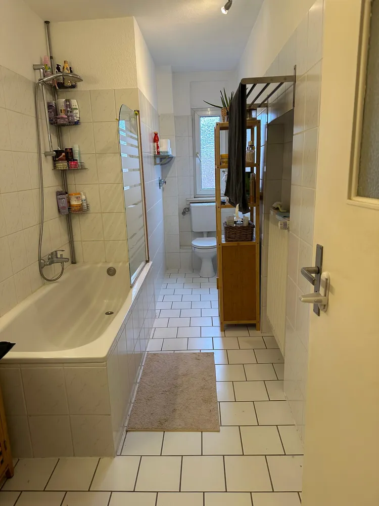4 room apartment with 100 m² in Wiesbaden – Photo 1