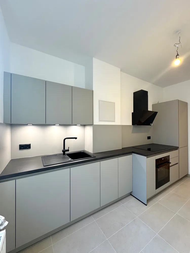 2 Zimmer Wohnung mit 81 m² in Berlin – Bild 5