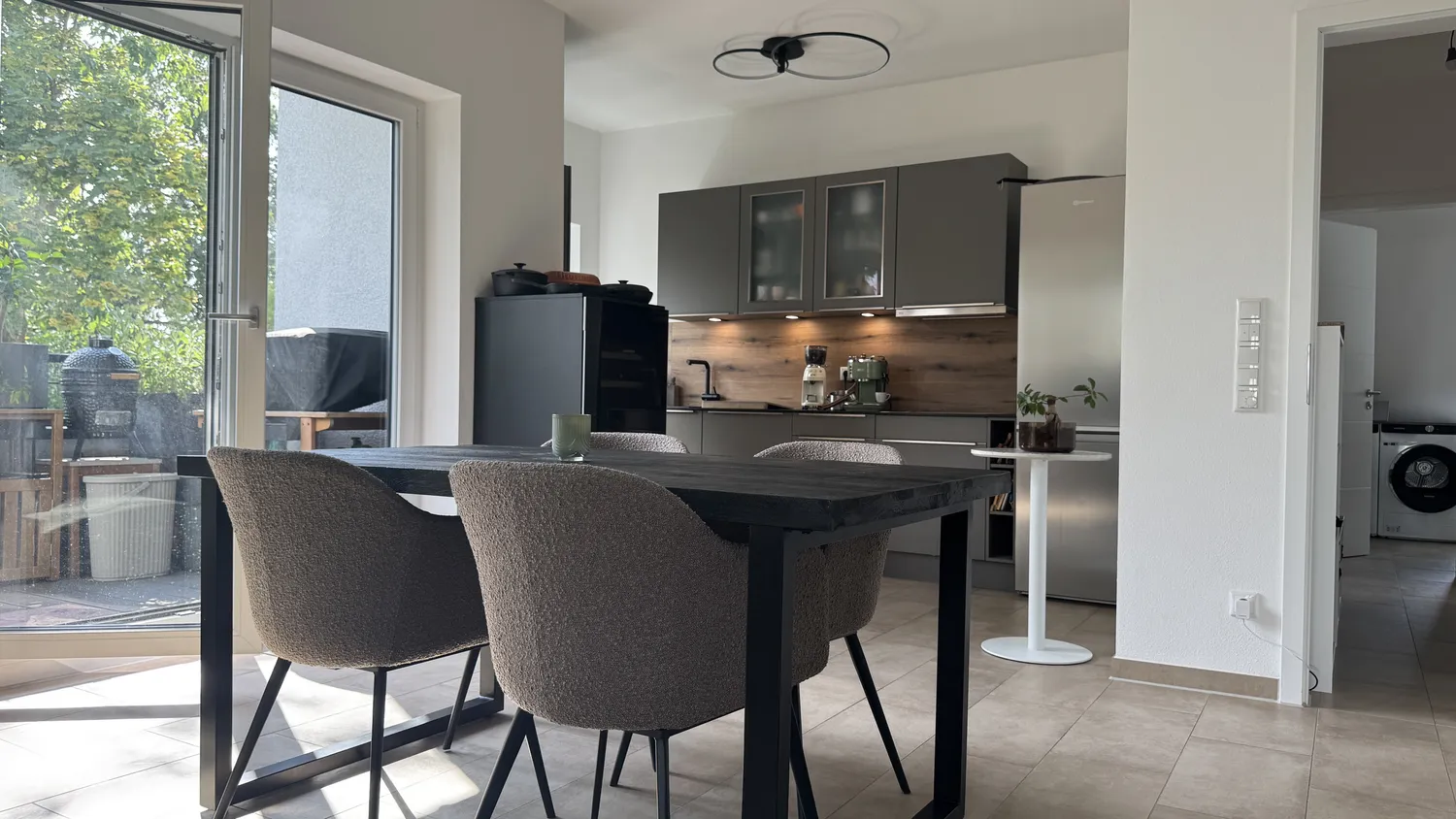 2 room apartment with 65 m² in Munich – Photo 2