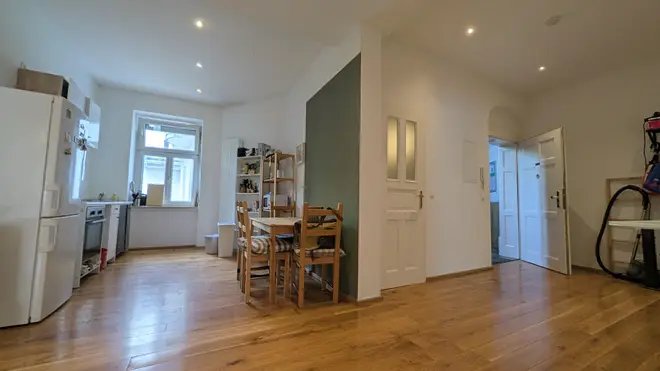 4 Zimmer Wohnung mit 95 m² in München – Bild 1