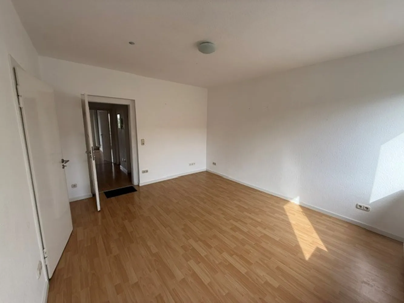 2 Zimmer Wohnung mit 48 m² in Duisburg – Bild 3