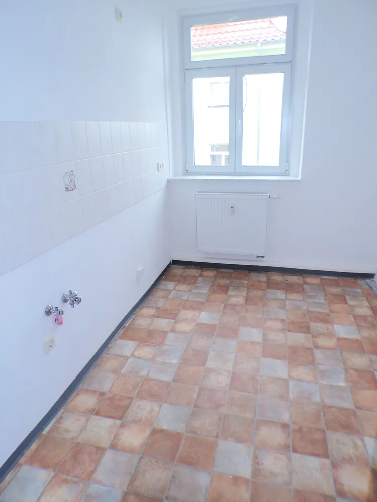2 Zimmer Wohnung mit 60 m² in Werdau – Bild 3