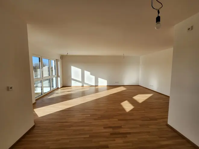 4 Zimmer Wohnung mit 100 m² in Wiesbaden – Bild 3