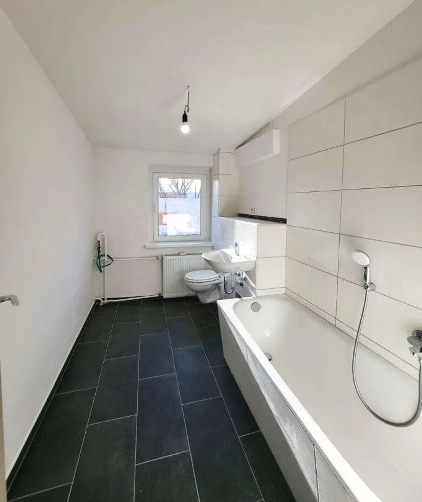 4 Zimmer Wohnung mit 80 m² in Magdeburg – Bild 6